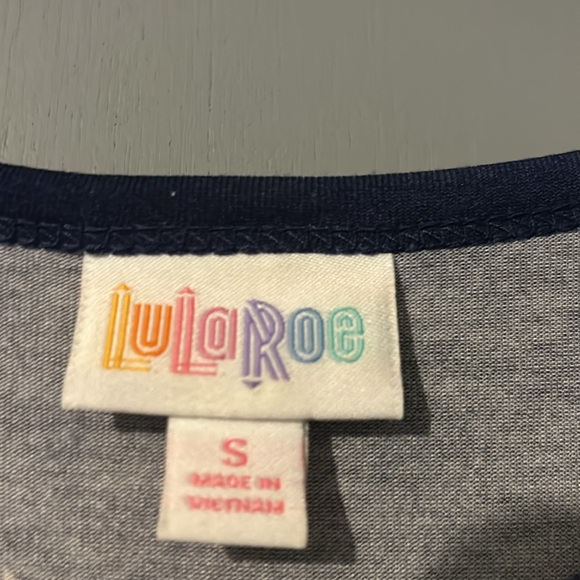 High low short sleeve shirt, top dress with a design - Picture 3 of 3